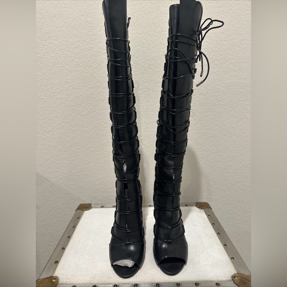 Vince Camuto boots 8.5 Black